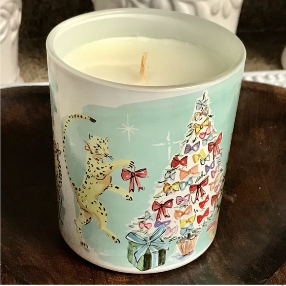 NEW ANTHROPOLOGIE O’ CHRISTMAS TREE CANDLE WILL SHIP IN TIME FOR CHRISTMAS 🎁🎄✨ - Picture 13 of 13
